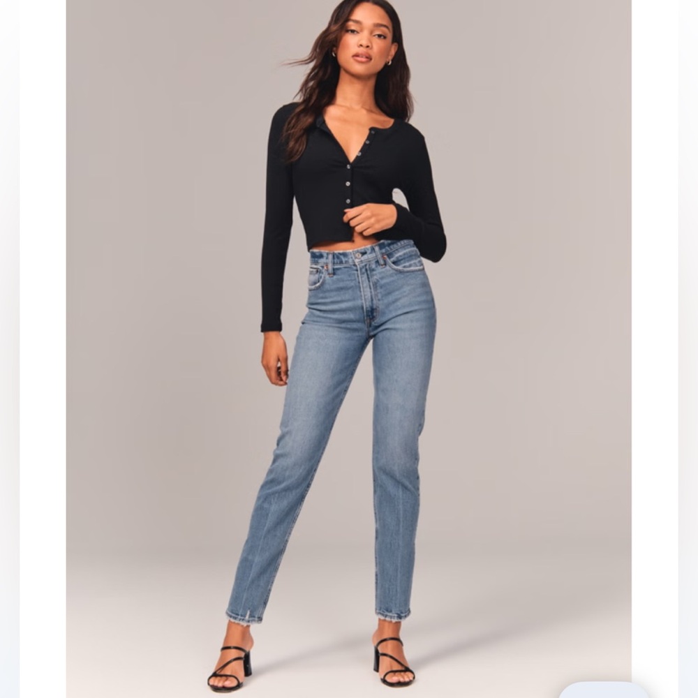 Abercrombie The Mom High Rise Jean